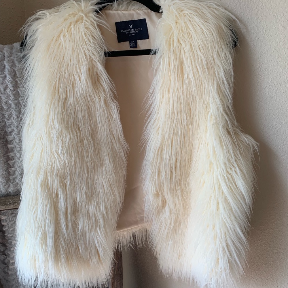 American Eagle Faux Fur Vest